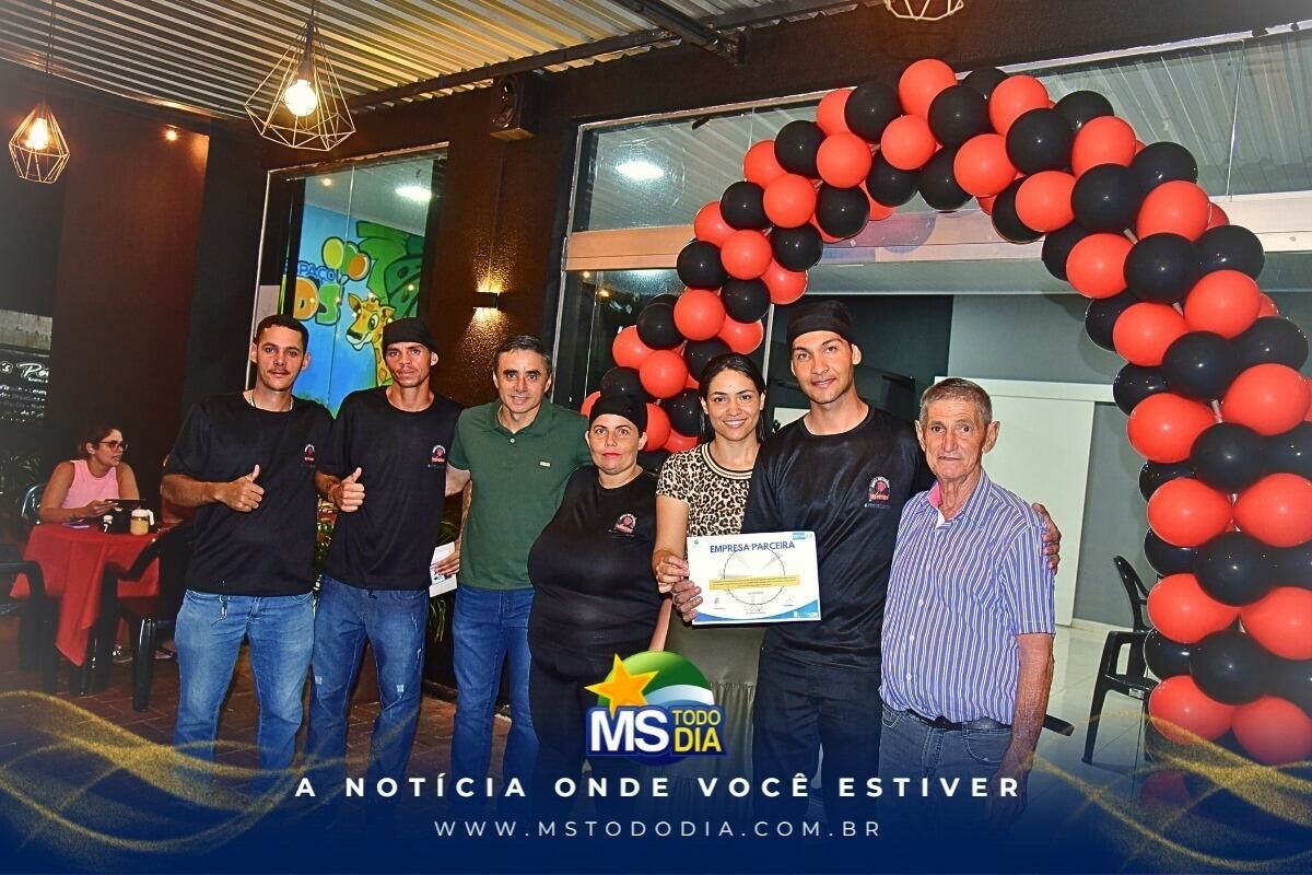 Imagem de compartilhamento para o artigo Reinauguração do Rosa de Saron Espetos movimenta Costa Rica com jantinha e churrasco no novo endereço da MS Todo dia